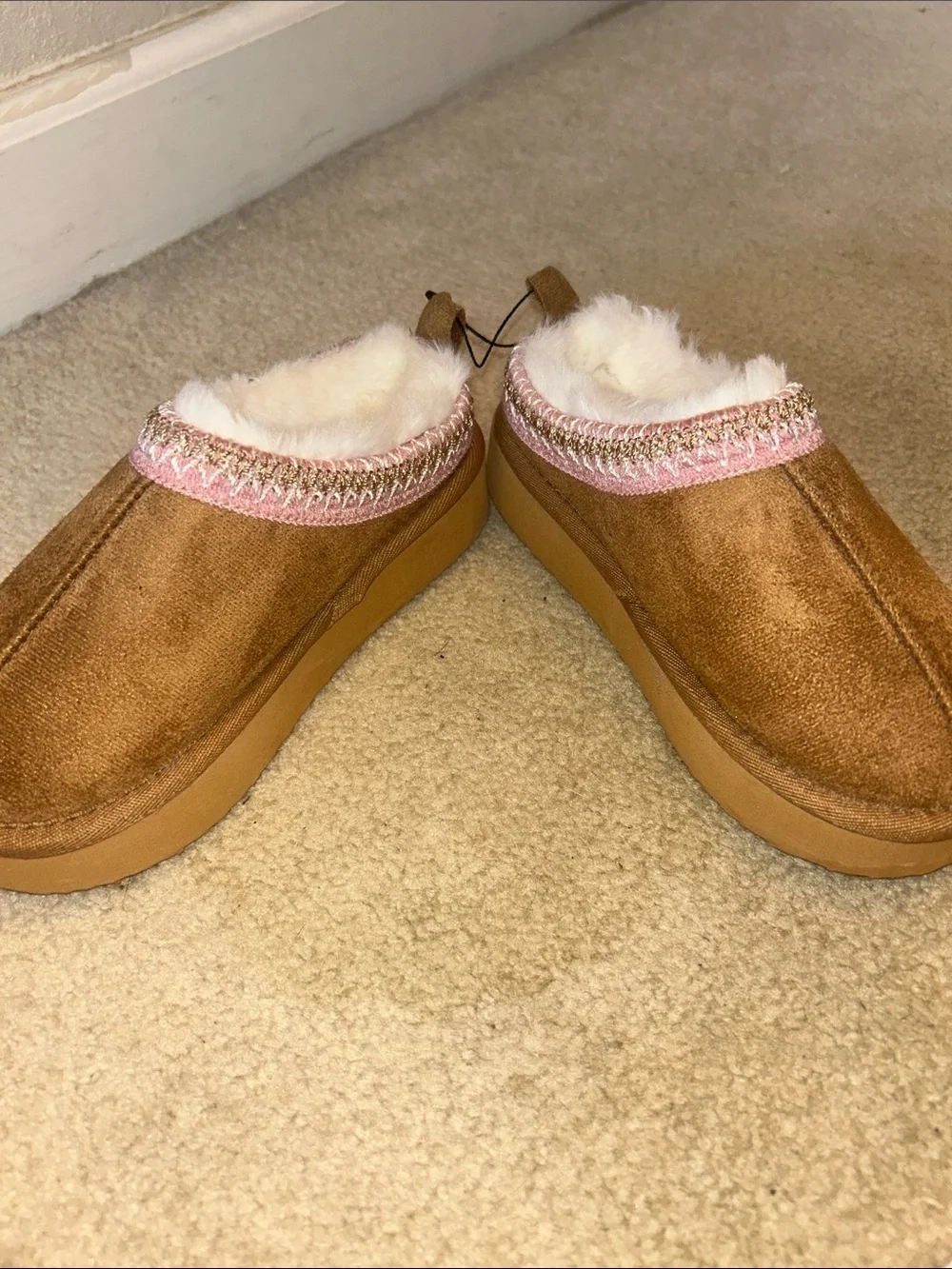 NWOT Jessica Simpson Girl's Microsuede Clog 1